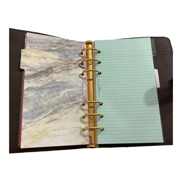 Louis Vuitton Damier MM Authentic Agenda Cover — Pre-filled! 👀 - Picture 9 of 15